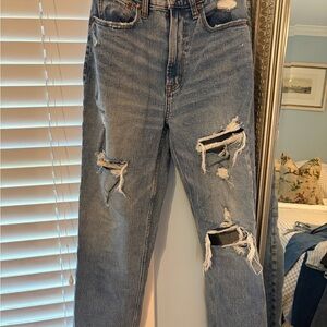 Abercrombie & Fitch The Ankle Straight Ultra High Rise Distressed Jeans 26/2L